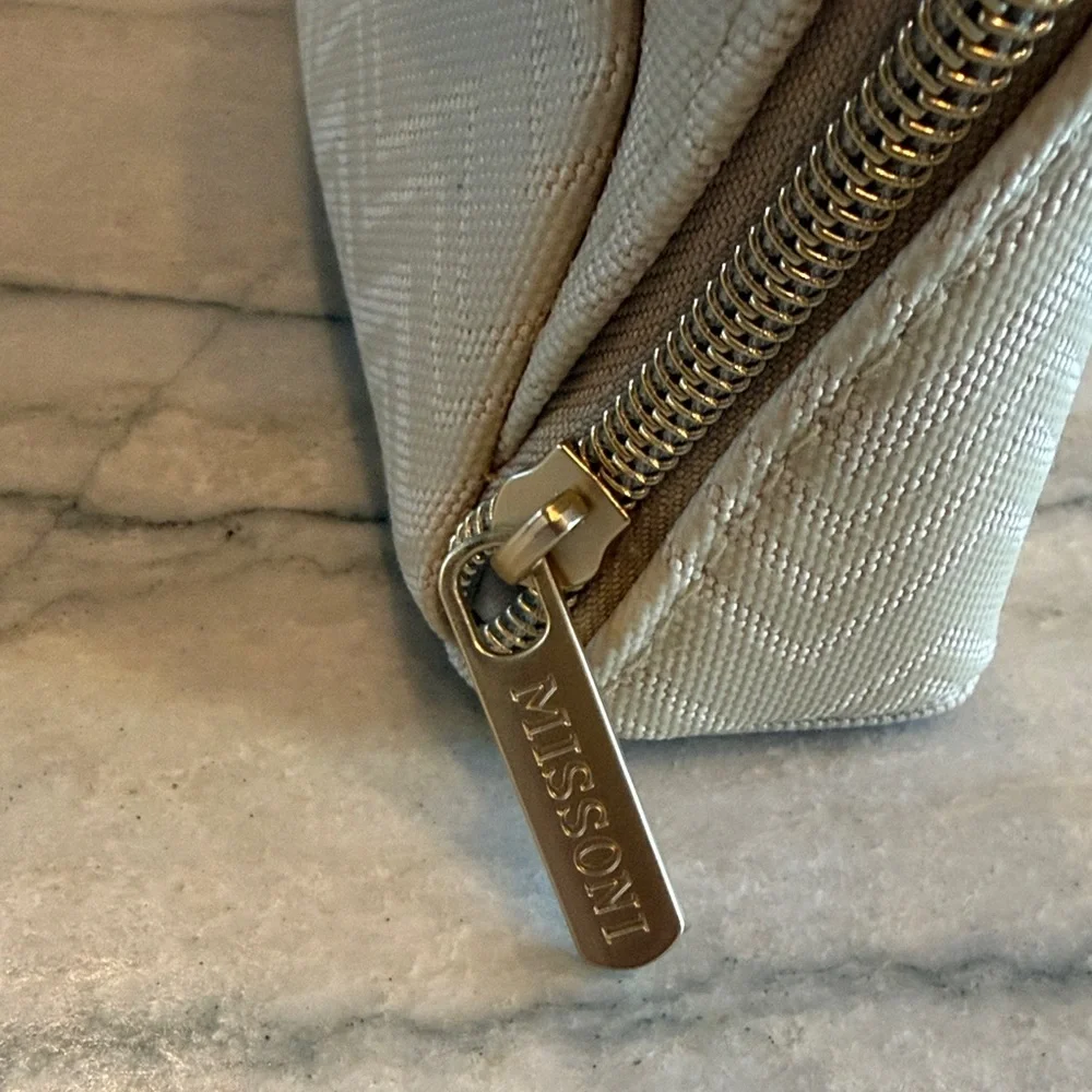 Missoni Cream Chevron Cosmetic Pouch with Gold Logo. Missoni for Delta One